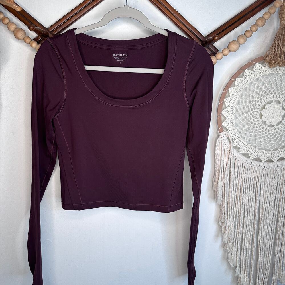 Athleta Shanti Burgundy Long Sleeve Crop Top